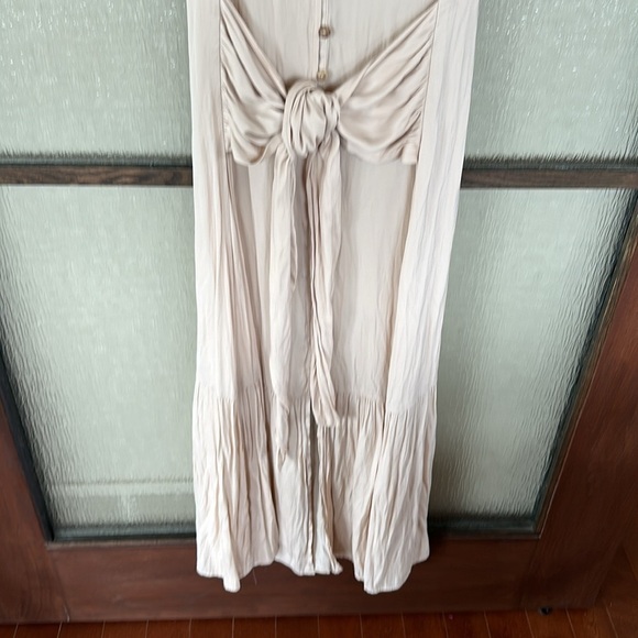 Love Whit Women's Nude Pink Satin Hourglass V size Large - Picture 6 of 12